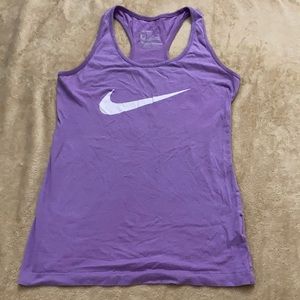 Nike top💟